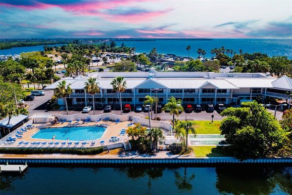 611 DESTINY DR UNIT 310