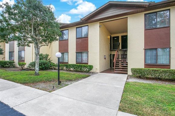 513 FAIRWAYS LANE UNIT B