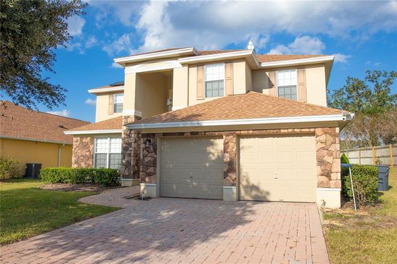 112 CYPRESS POINTE COURT