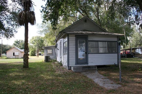 704 MISSISSIPPI AVENUE