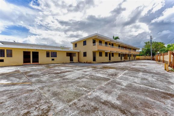 I- 190 SARDINERA BEACH