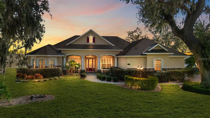 827 JOHN CRESSLER DRIVE