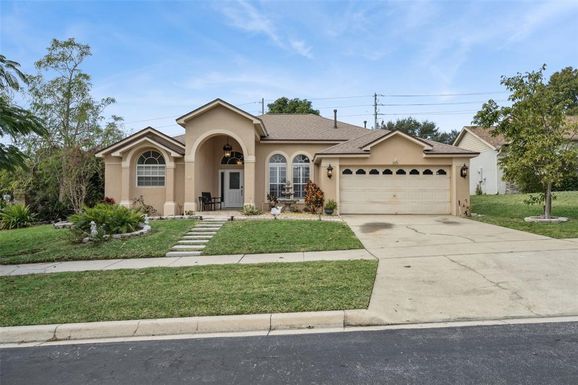 2631 CEDARIDGE CIRCLE