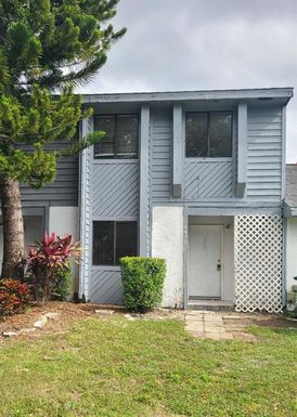 6830 MAGNOLIA POINTE CIRCLE