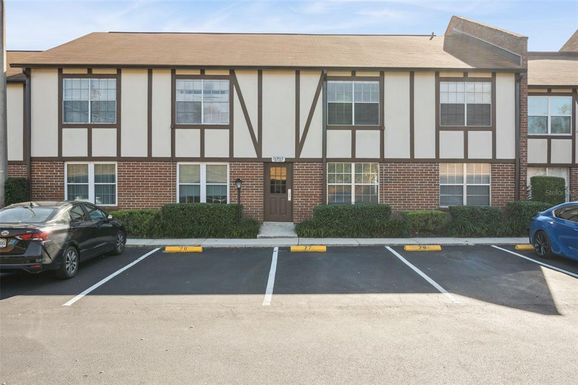 5363 HANSEL AVENUE UNIT 9