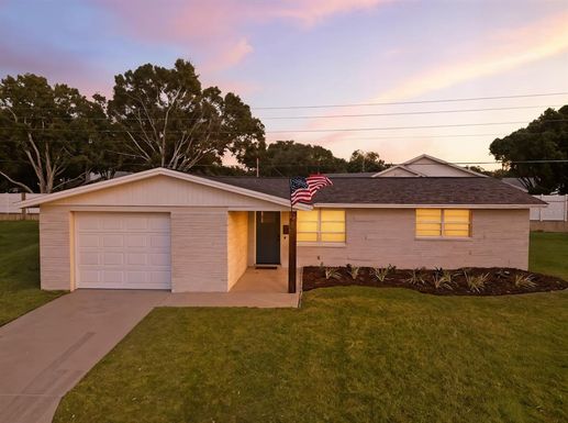 2721 FLINT ISLE PLACE