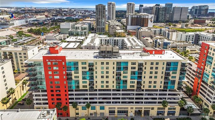 1208 E KENNEDY BOULEVARD UNIT 1209