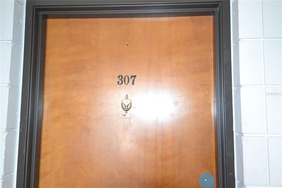 2585 COUNTRYSIDE BOULEVARD UNIT 4307