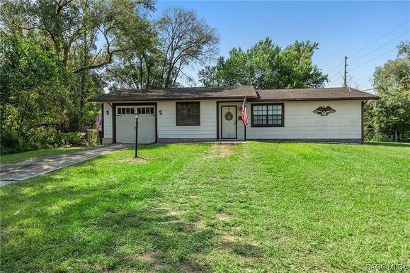 101 E INVERNESS BOULEVARD