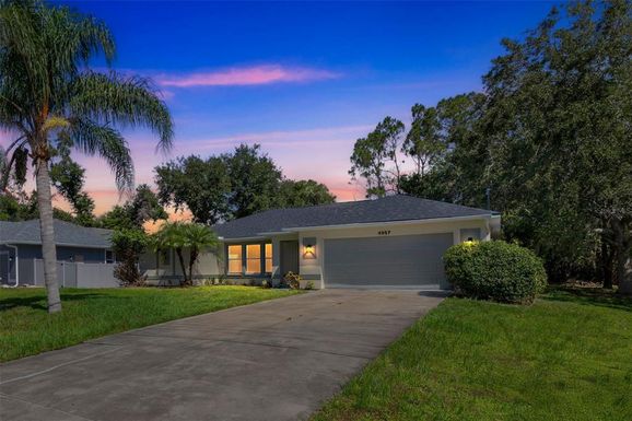 4957 N CRANBERRY BOULEVARD