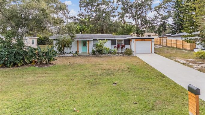 1373 PINEBROOK DRIVE