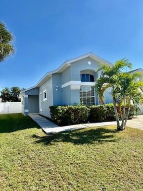 13333 GREENPOINTE DRIVE