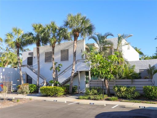 322 TIMBERLAKE DRIVE UNIT 322