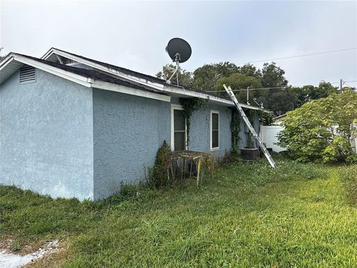 8007 N KLONDYKE STREET