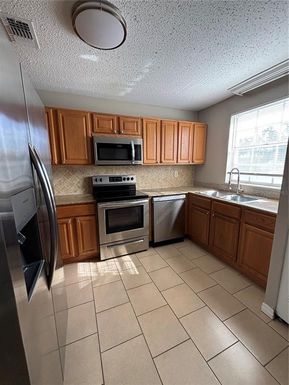 404 BANYON TREE CIRCLE UNIT 200