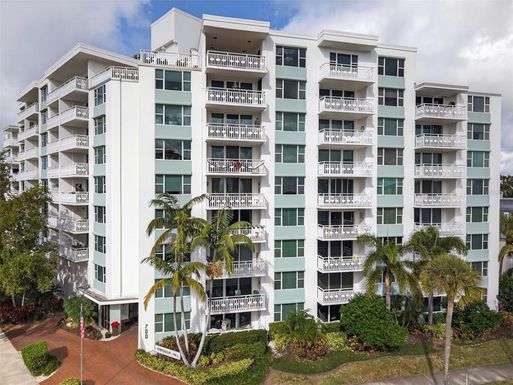 700 BEACH DRIVE NE UNIT 406