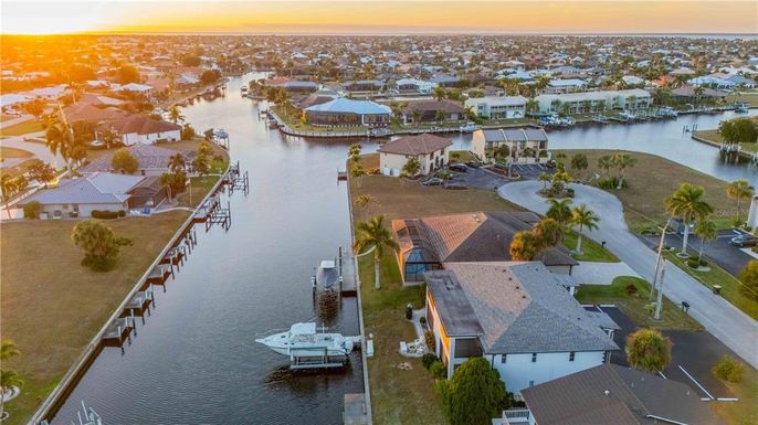 1432 MEDITERRANEAN DRIVE UNIT 1B