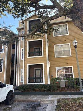 5601 ROSEBRIAR WAY UNIT 106