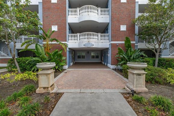 1100 SUNSET VIEW CIRCLE UNIT 302