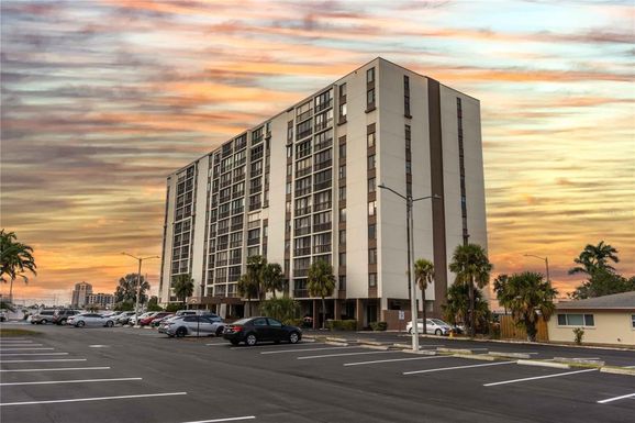 255 DOLPHIN POINT UNIT 803