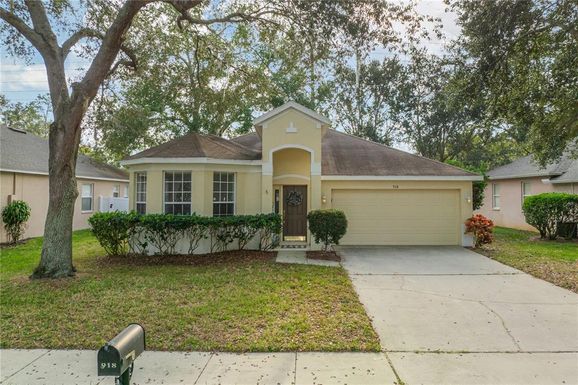 918 MAGNOLIA BLOSSOM COURT