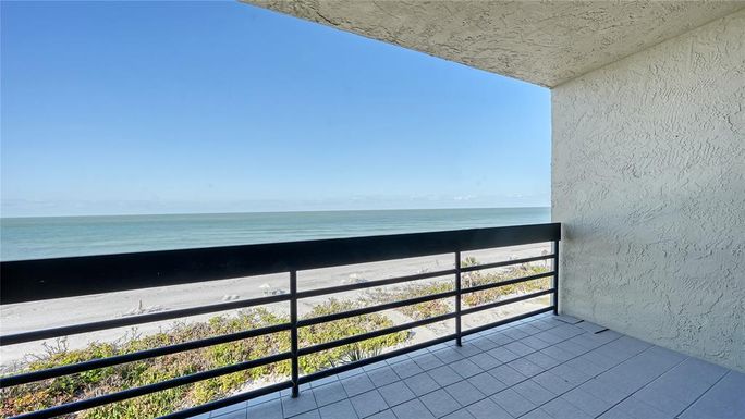 1055 GULF OF MEXICO DRIVE UNIT 402