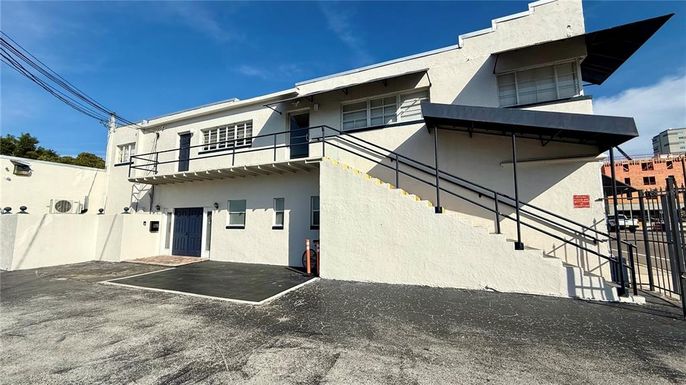 711 W AMELIA STREET Unit B