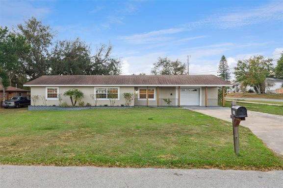 520 W CHARLOTTE AVENUE