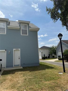 221 EASTPARK DRIVE UNIT B