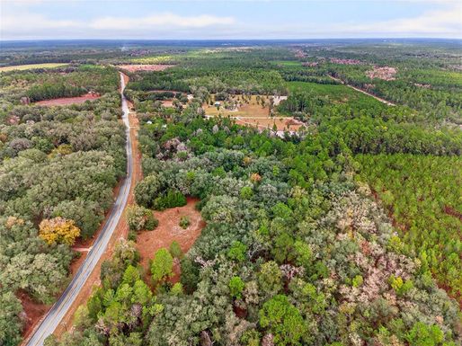 910 S COUNTY ROAD 21