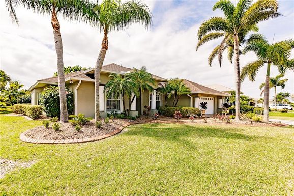 254 ROTONDA BOULEVARD E