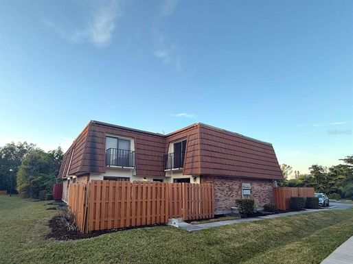 1406 PARK SHORE CIRCLE UNIT 3