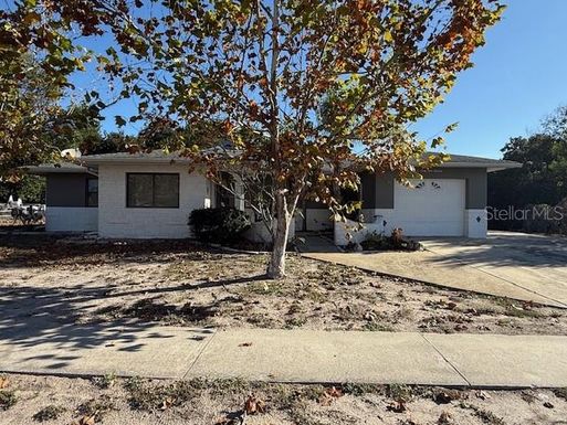 6913 PINEHURST DRIVE