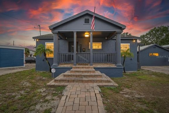 1305 N ARMENIA AVENUE