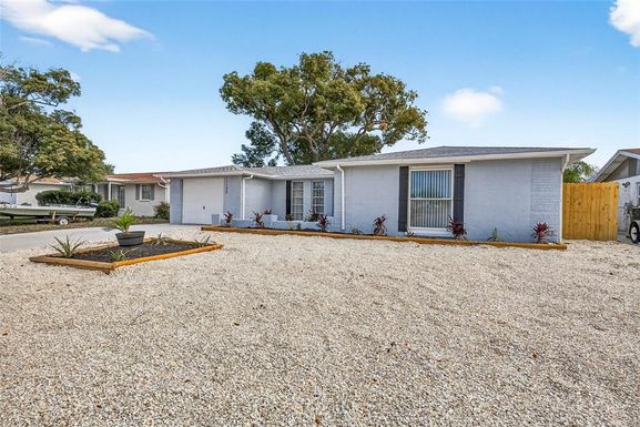 11120 TAMARIX AVENUE