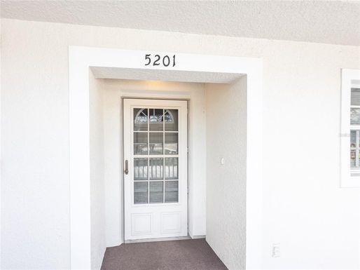 21107 FOUNTAIN VIEW LANE UNIT 5201