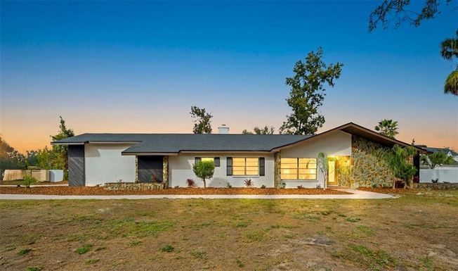 916 RIVER RAPIDS AVENUE