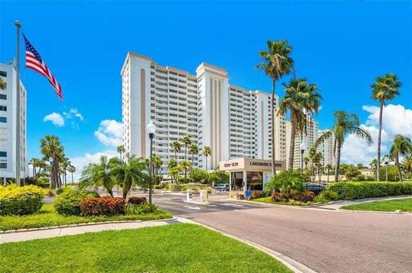1230 GULF BOULEVARD UNIT 1402
