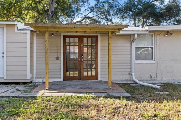 904 LAKEVIEW ROAD Unit B