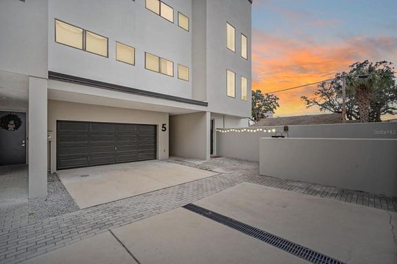 1910 W NORTH A STREET UNIT 6