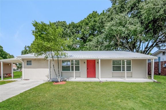 107 LAKE ELIZABETH DRIVE