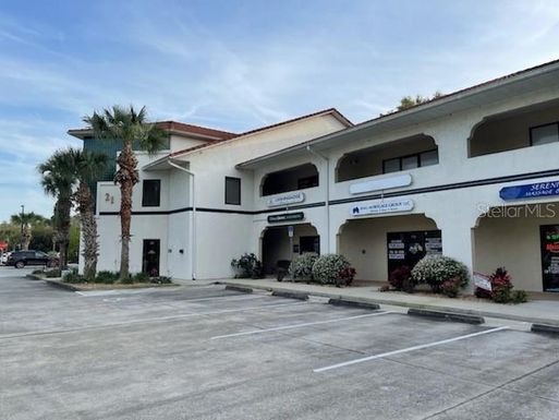 21 OLD KINGS ROAD N UNIT 202