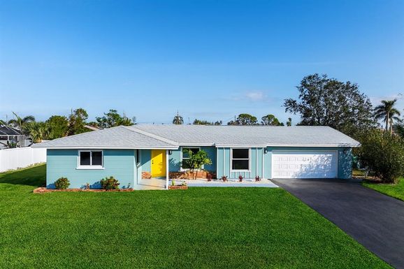 114 FRANCIS DRIVE NE