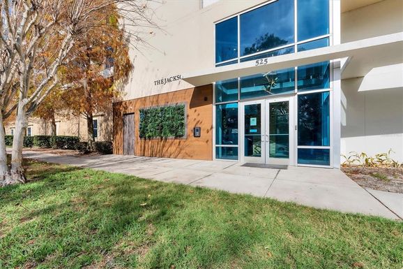 525 E JACKSON STREET