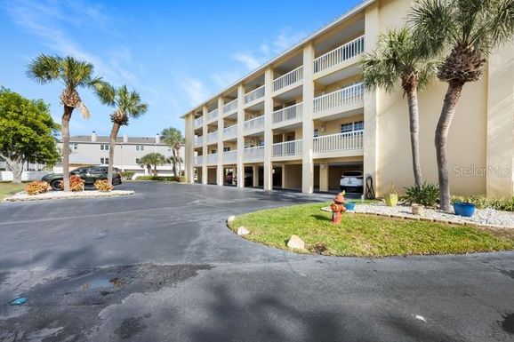 1125 PINELLAS BAYWAY S UNIT 106