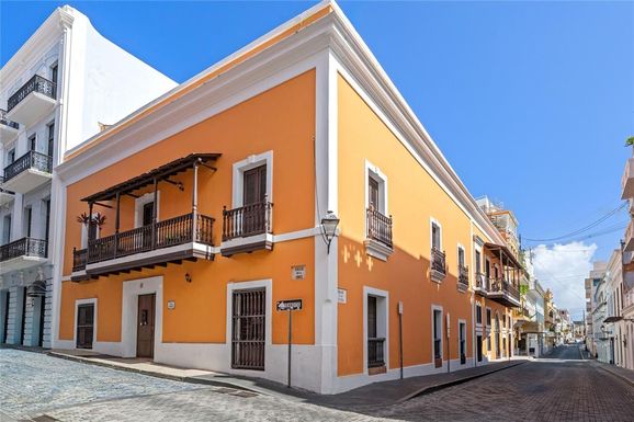 109 CRUZ C/W LUNA UNIT 2C