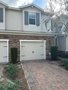 7629 ALOMA PINES COURT