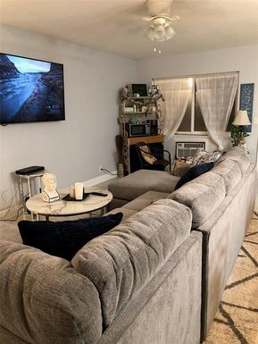 210 SALISBURY I UNIT I