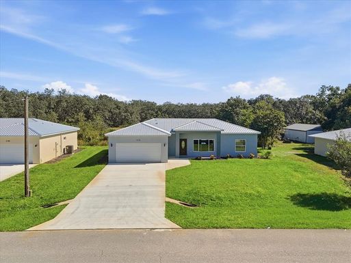 3174 N SEDGEWICK ROAD