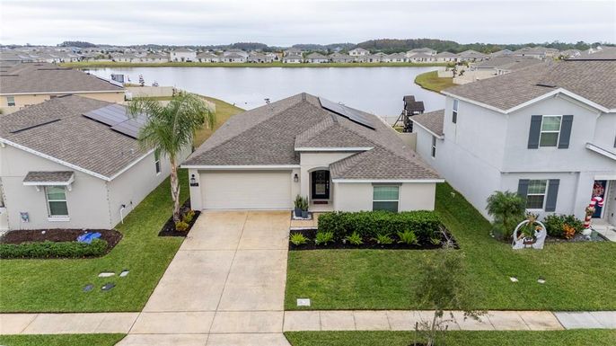 5121 FOUR STRAND COURT